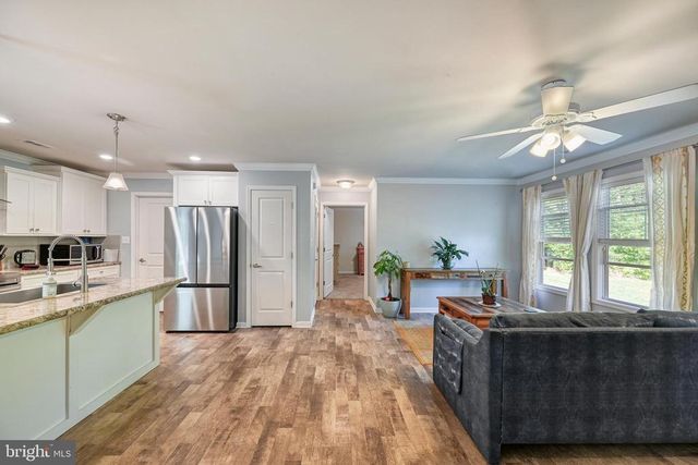 1176 SIGNBOARD RD, Bumpass, VA 23024