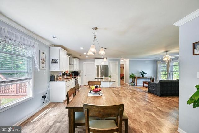 1176 SIGNBOARD RD, Bumpass, VA 23024
