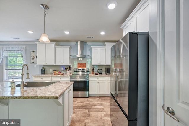 1176 SIGNBOARD RD, Bumpass, VA 23024