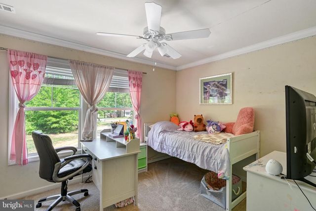 1176 SIGNBOARD RD, Bumpass, VA 23024