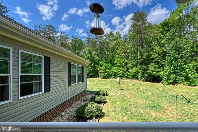 1176 SIGNBOARD RD, Bumpass, VA 23024