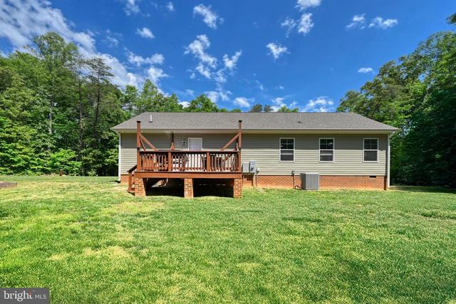 1176 SIGNBOARD RD, Bumpass, VA 23024