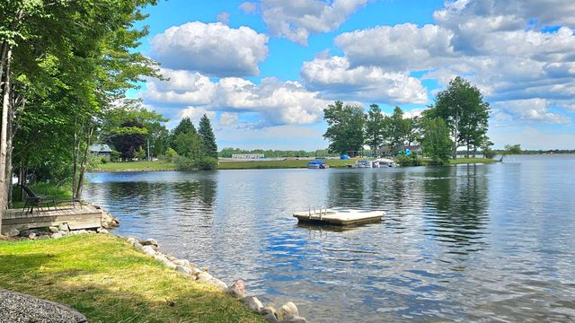 1985 S Haven Drive, Gladwin, MI 48624