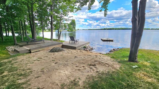 1985 S Haven Drive, Gladwin, MI 48624