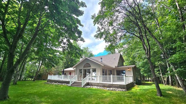 1985 S Haven Drive, Gladwin, MI 48624
