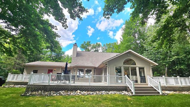 1985 S Haven Drive, Gladwin, MI 48624