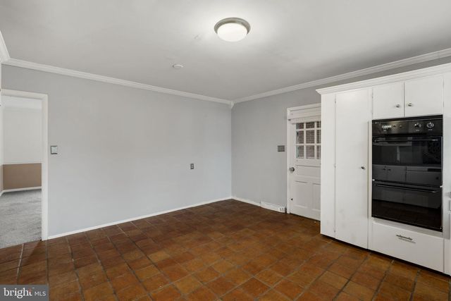 2301 EDGEWOOD RD, Harrisburg, PA 17104