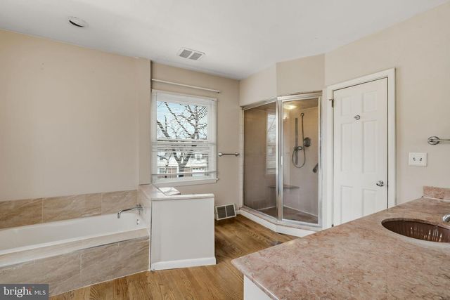 2301 EDGEWOOD RD, Harrisburg, PA 17104