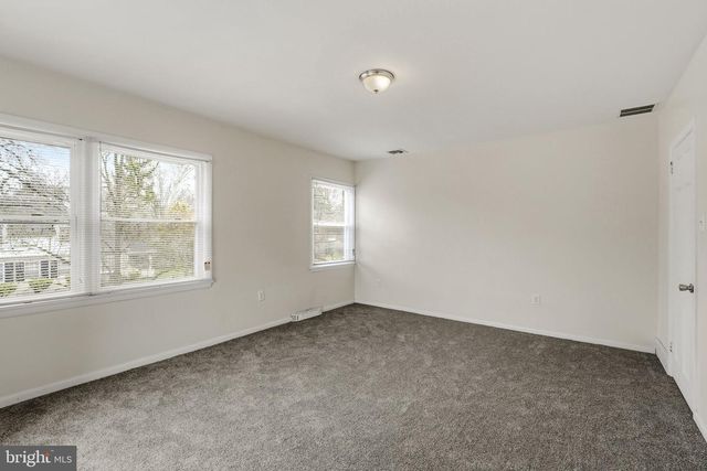 2301 EDGEWOOD RD, Harrisburg, PA 17104