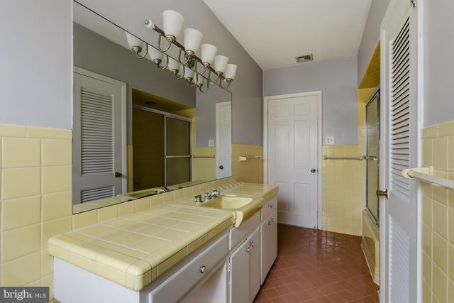 2301 EDGEWOOD RD, Harrisburg, PA 17104