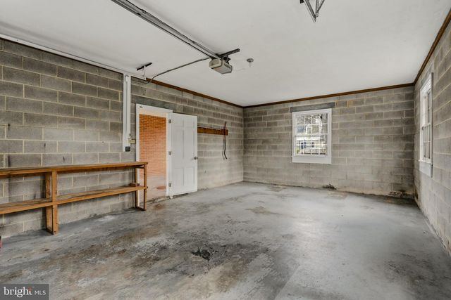 2301 EDGEWOOD RD, Harrisburg, PA 17104