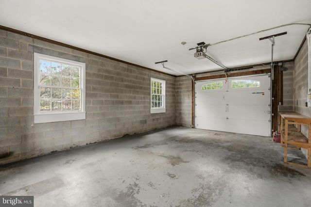 2301 EDGEWOOD RD, Harrisburg, PA 17104