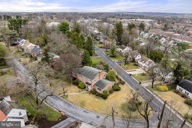 2301 EDGEWOOD RD, Harrisburg, PA 17104