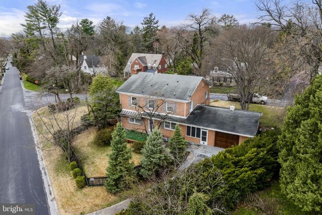 2301 EDGEWOOD RD, Harrisburg, PA 17104