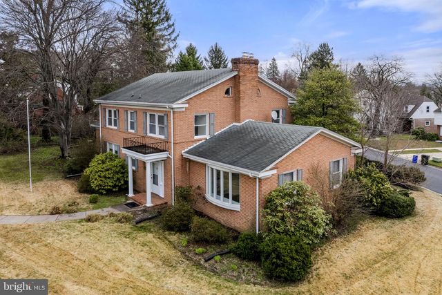 2301 EDGEWOOD RD, Harrisburg, PA 17104