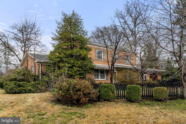 2301 EDGEWOOD RD, Harrisburg, PA 17104