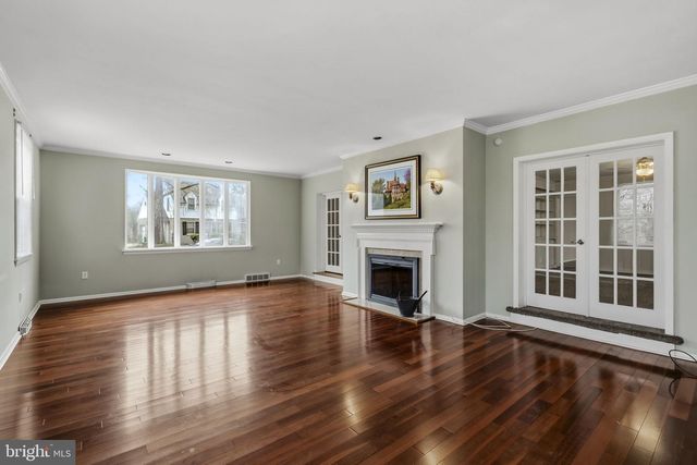 2301 EDGEWOOD RD, Harrisburg, PA 17104