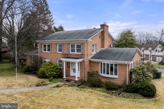 2301 EDGEWOOD RD, Harrisburg, PA 17104