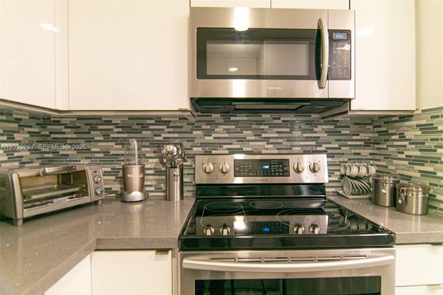 2500 NE 135th Street B508, North Miami, FL 33181