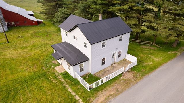 198 Mt View Rd, Donegal, PA 15622