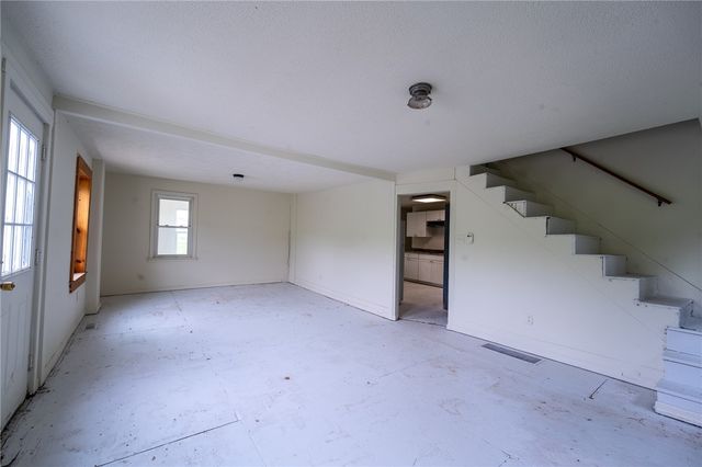 198 Mt View Rd, Donegal, PA 15622