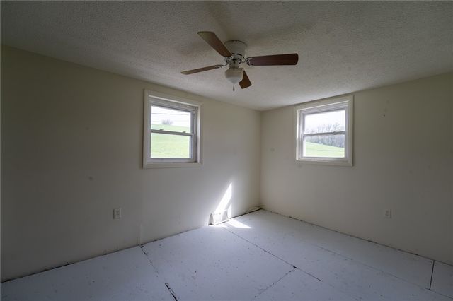 198 Mt View Rd, Donegal, PA 15622