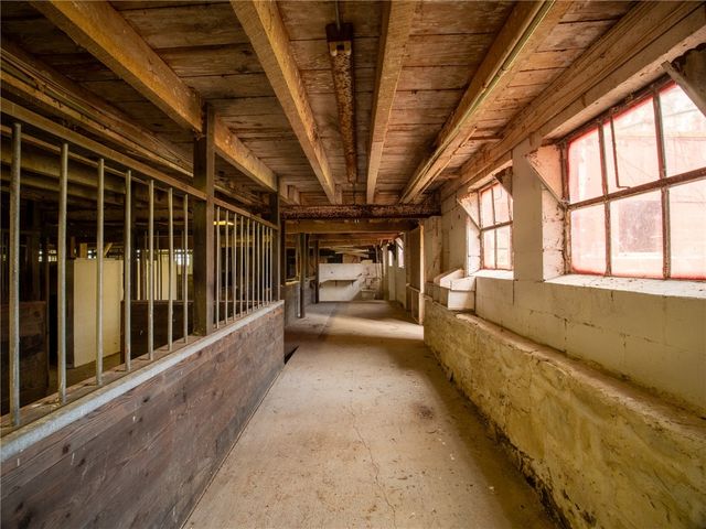198 Mt View Rd, Donegal, PA 15622