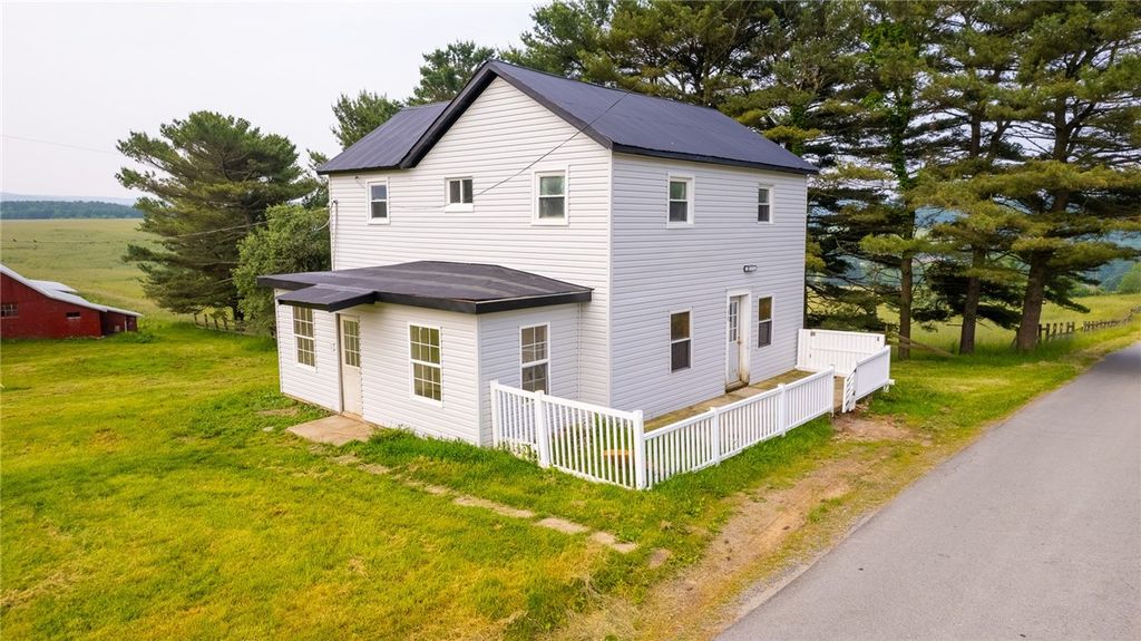 198 Mt View Rd, Donegal, PA 15622