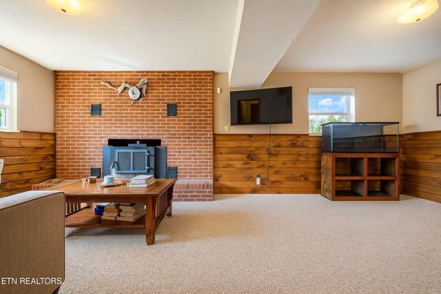 1550 Johnathan Drive, Louisville, TN 37777