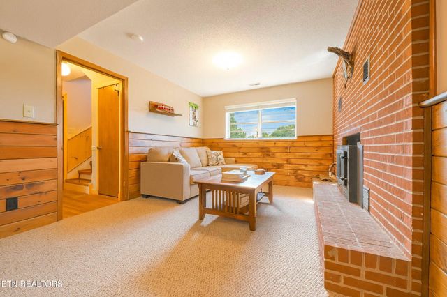 1550 Johnathan Drive, Louisville, TN 37777