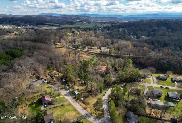 1550 Johnathan Drive, Louisville, TN 37777