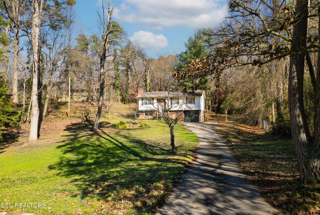 1550 Johnathan Drive, Louisville, TN 37777