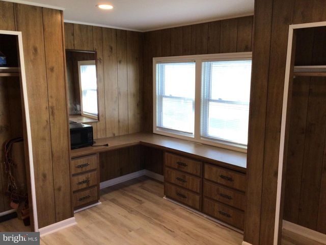 5222 GRAHAM DR, Morrisville, PA 19067