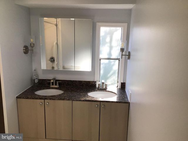5222 GRAHAM DR, Morrisville, PA 19067