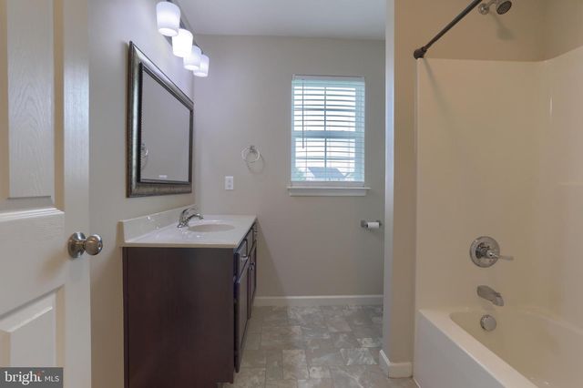 3 BLUE JAY, Annville, PA 17003