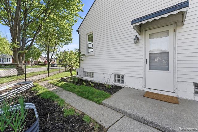 23080 Audette Street, Dearborn, MI 48124