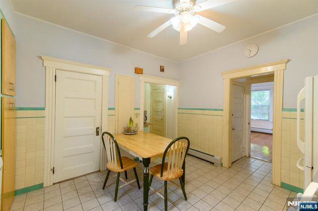 35 E Pierrepont Avenue, Rutherford, NJ 07070