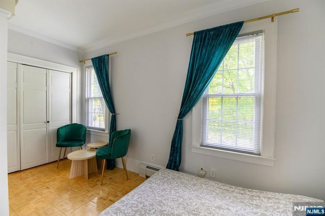 35 E Pierrepont Avenue, Rutherford, NJ 07070