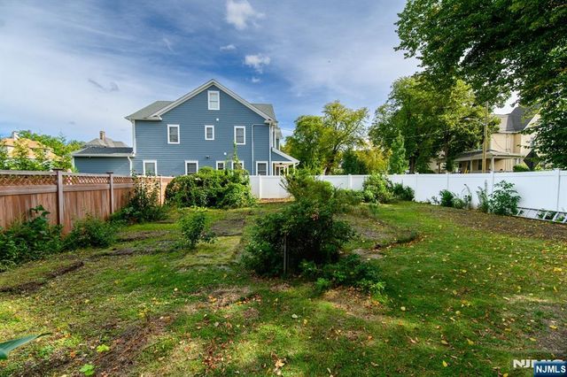 35 E Pierrepont Avenue, Rutherford, NJ 07070