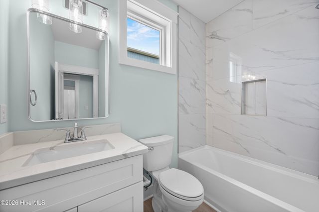 24 Porpoise Place, N Topsail Beach, NC 28460