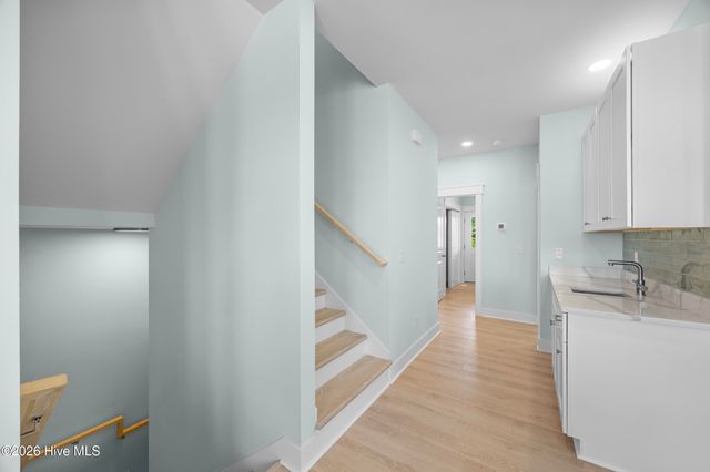 24 Porpoise Place, N Topsail Beach, NC 28460