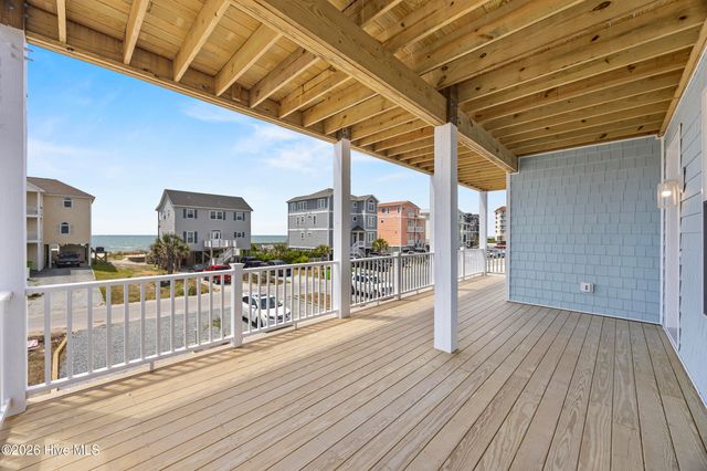 24 Porpoise Place, N Topsail Beach, NC 28460