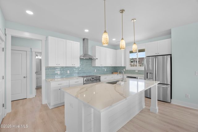 24 Porpoise Place, N Topsail Beach, NC 28460