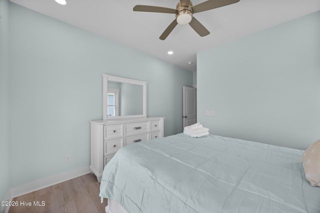 24 Porpoise Place, N Topsail Beach, NC 28460