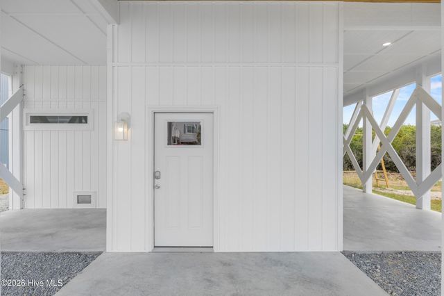 24 Porpoise Place, N Topsail Beach, NC 28460