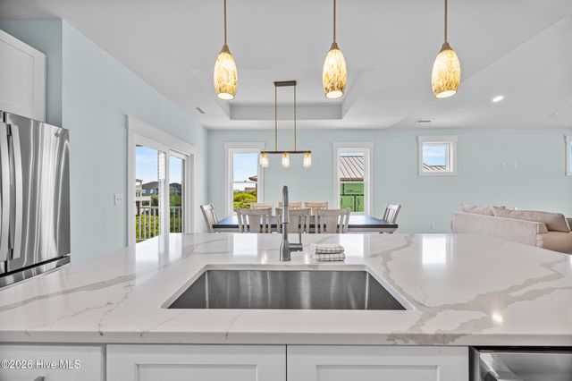 24 Porpoise Place, N Topsail Beach, NC 28460