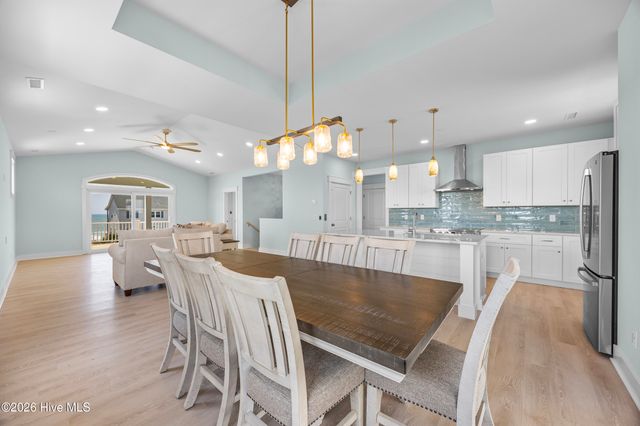 24 Porpoise Place, N Topsail Beach, NC 28460