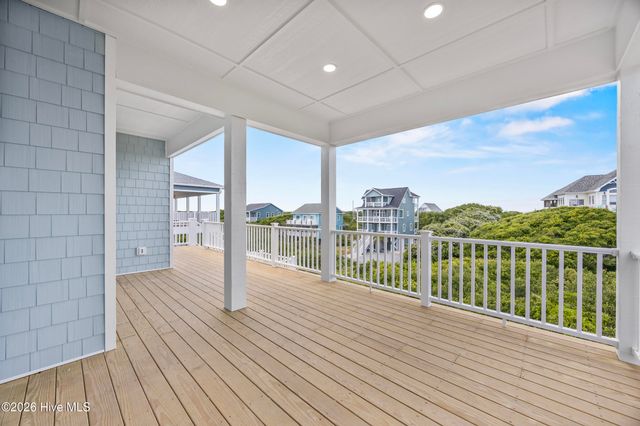 24 Porpoise Place, N Topsail Beach, NC 28460