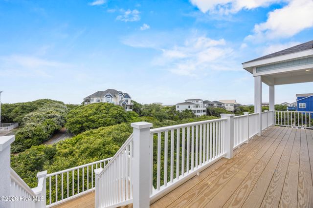 24 Porpoise Place, N Topsail Beach, NC 28460