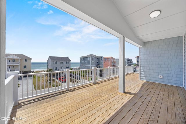 24 Porpoise Place, N Topsail Beach, NC 28460
